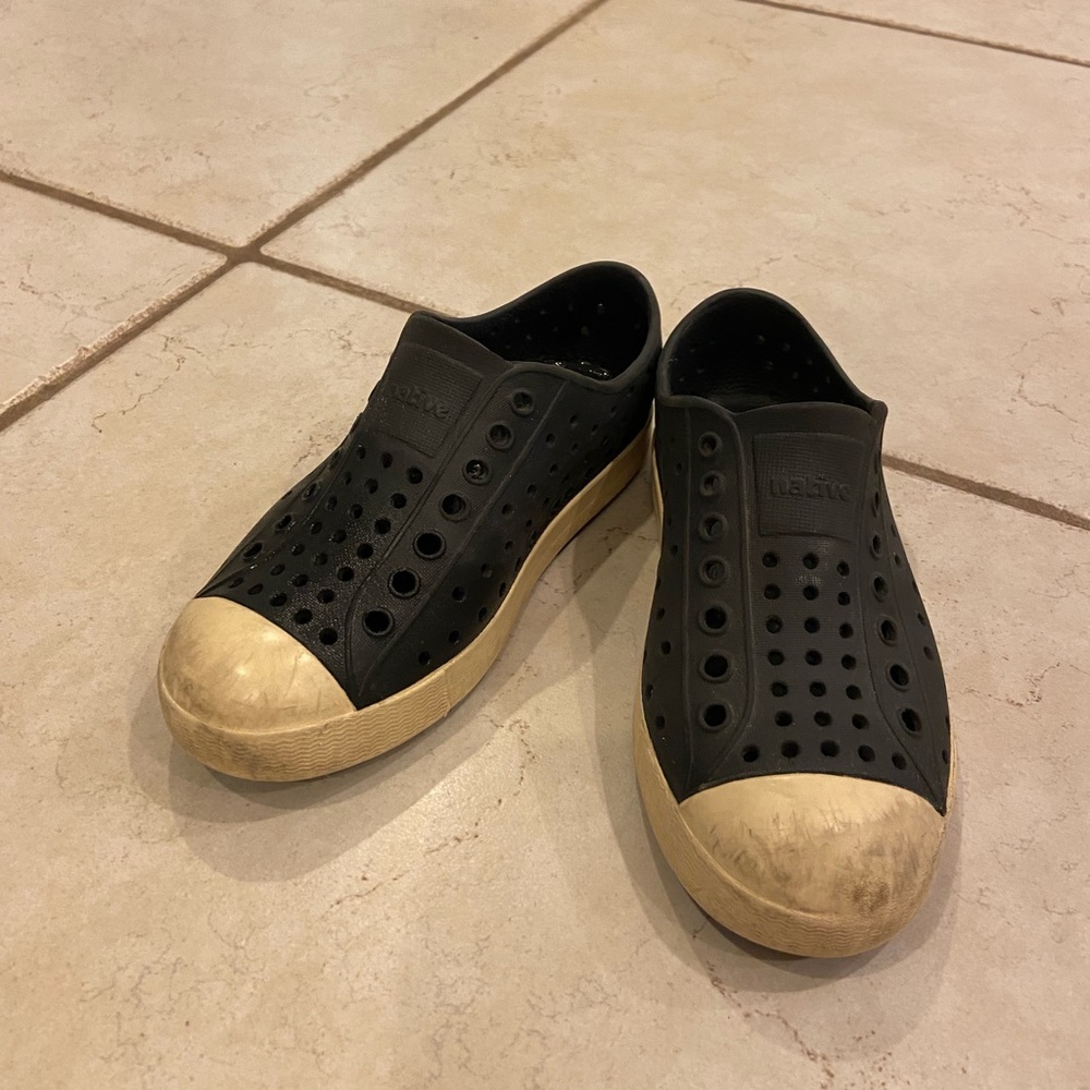Black natives size 12, GUC.